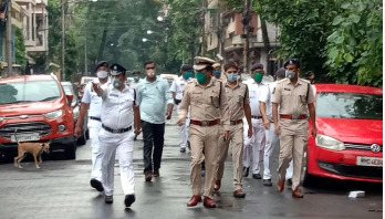 মাস্ক না পরলেই বাড়িতে ফেরত মাস্ক না পরলেই বাড়িতে ফেরত