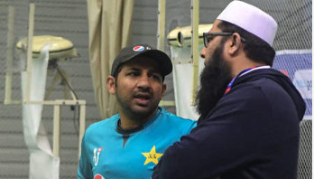 ‘অধিনায়ক হিসেবে সরফরাজের আরও সুযোগ পাওয়া উচিত ছিল’ ‘অধিনায়ক হিসেবে সরফরাজের আরও সুযোগ পাওয়া উচিত ছিল’