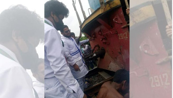গরুর সাথে ধাক্কা লেগে ট্রেন বিকল গরুর সাথে ধাক্কা লেগে ট্রেন বিকল