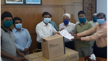বরগুনার হাসপাতালে বসল সাধারণ মানুষের টাকায় কেনা কেনুলা মেশিন বরগুনার হাসপাতালে বসল সাধারণ মানুষের টাকায় কেনা কেনুলা মেশিন