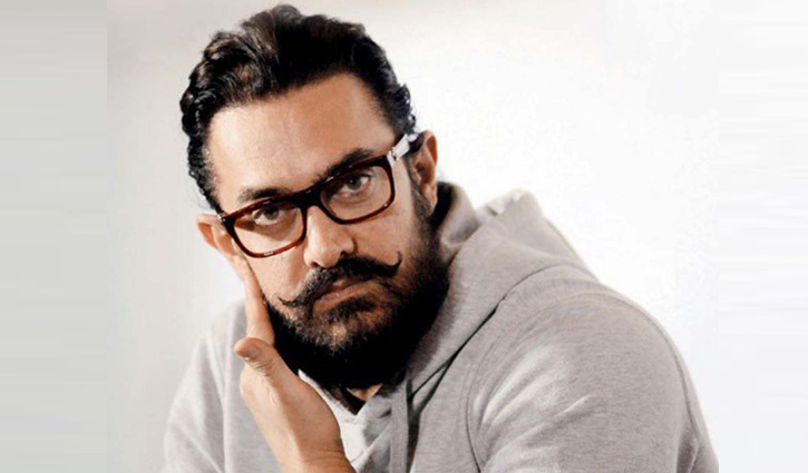 আমিরের বাড়িতে করোনার থাবা