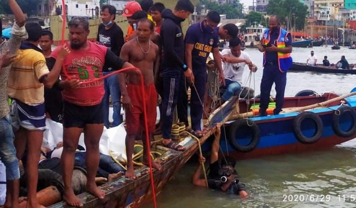 বুড়িগঙ্গায় লঞ্চডুবি: ময়ূর-২ আটক