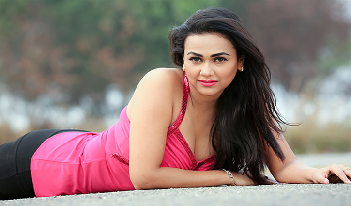 শুটিং করতে আপত্তি নেই: আইরিন শুটিং করতে আপত্তি নেই: আইরিন