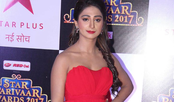 শ্বশুরবাড়ির ছয়জনসহ করোনায় আক্রান্ত অভিনেত্রী শ্বশুরবাড়ির ছয়জনসহ করোনায় আক্রান্ত অভিনেত্রী
