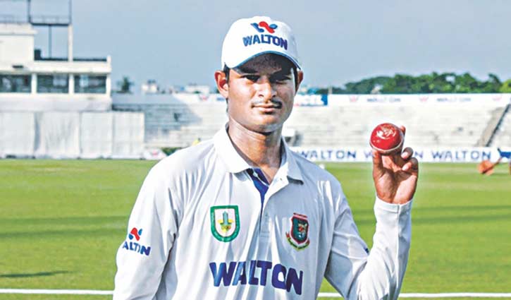 Cricketer Nasum Ahmed loses mother