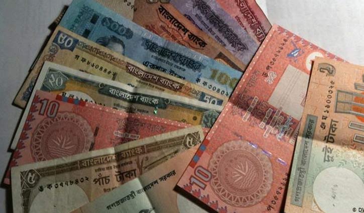 সঞ্চয় তুলে সংসার চালাচ্ছেন সাভারের মধ্যবিত্তরা