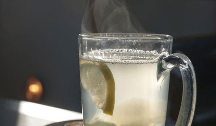 মসলামিশ্রিত গরম পানিতে উপকার পাচ্ছেন করোনা রোগীরা