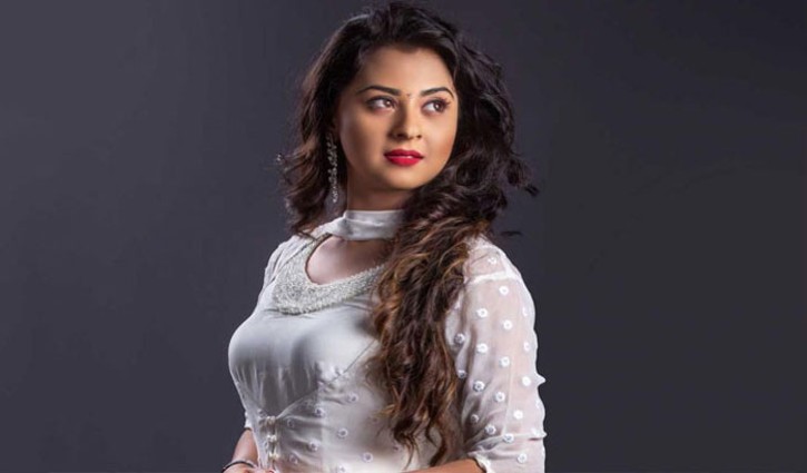 কেন তাড়াহুড়ো করে সিনেমার কাজ শেষ করলেন বুবলী? কেন তাড়াহুড়ো করে সিনেমার কাজ শেষ করলেন বুবলী?