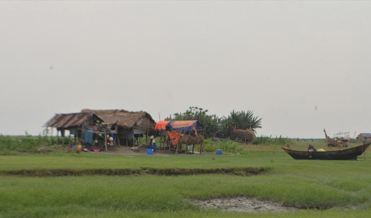 ‘আমাগো আল্লাহ ছাড়া কেউ নাই’