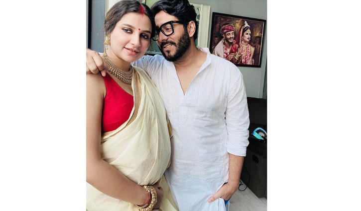 শুভশ্রীর বেবি বাম্পের ছবি প্রকাশ করলেন রাজ