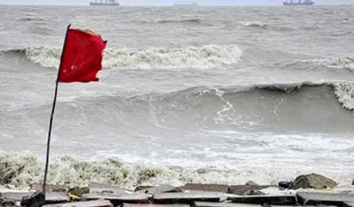 Maritime ports asked to hoist cautionary signal 3