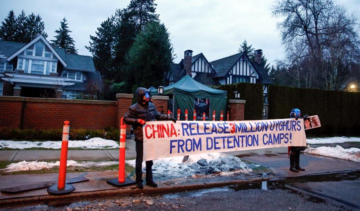 জোর করে শ্রমিক বানানো হয়েছে ১ লাখ উইঘুরকে