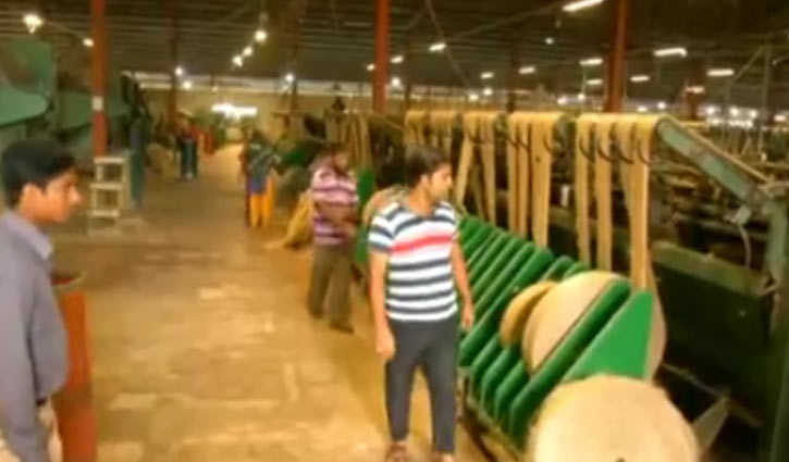 One killed as jute mill workers clash with cops One killed as jute mill workers clash with cops