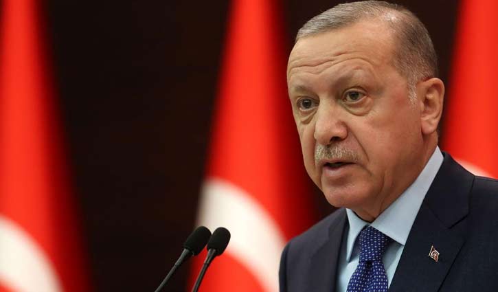 ৭ মাসের বেতন দিলেন তুরস্কের প্রেসিডেন্ট