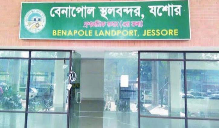 44 more Bangladeshis return home from India