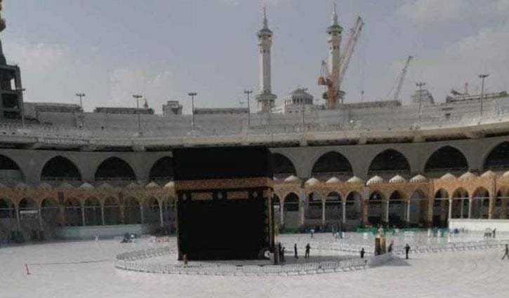 মানবশূন্য কাবাচত্বর (ভিডিও)