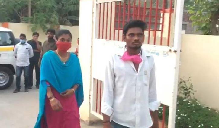 ৬০ কিলোমিটার হেঁটে প্রেমিকের কাছে তরুণী!