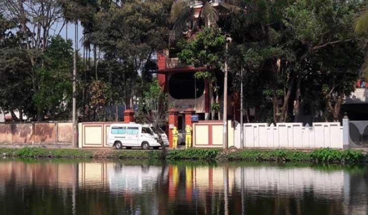 যুক্তরাজ্যফেরত বৃদ্ধার মৃত্যু করোনায় হয়নি: সিভিল সার্জন যুক্তরাজ্যফেরত বৃদ্ধার মৃত্যু করোনায় হয়নি: সিভিল সার্জন