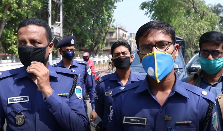 ঝিনাইদহে করোনা প্রতিরোধে পুলিশের অভিযান ঝিনাইদহে করোনা প্রতিরোধে পুলিশের অভিযান
