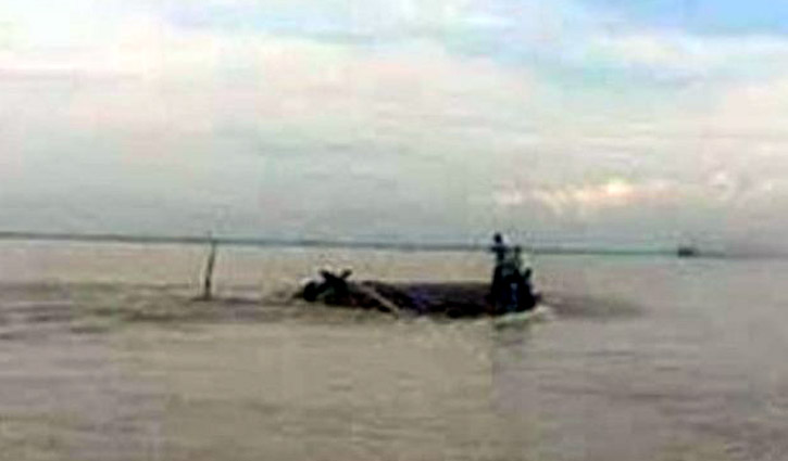 Boat capsizes in Padma, 20 missing