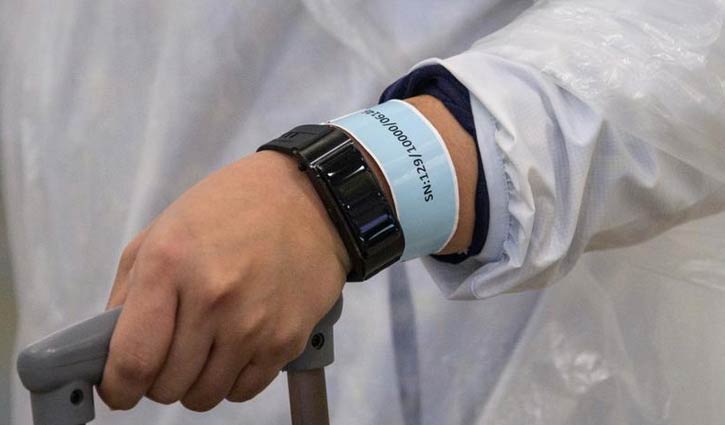 কোয়ারেন্টাইন অমান্যকারীদের ট্র্যাকিং ব্রেসলেট বাধ্যতামূলক
