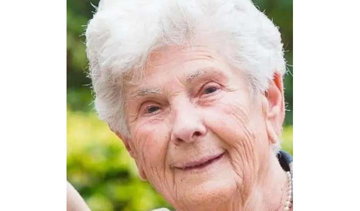 অন্যকে বাঁচাতে নিজের লাইফ সাপোর্ট দিয়ে দিলেন