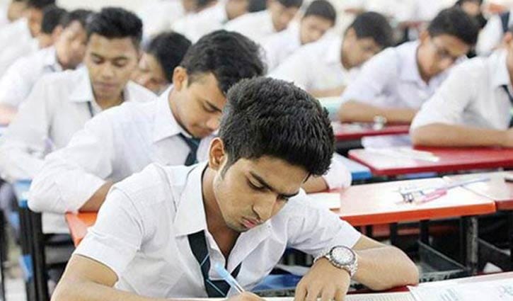 এইচএসসির প্রবেশপত্র বিতরণ স্থগিত এইচএসসির প্রবেশপত্র বিতরণ স্থগিত