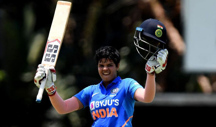 Teen of 16 on top of ICC ranking