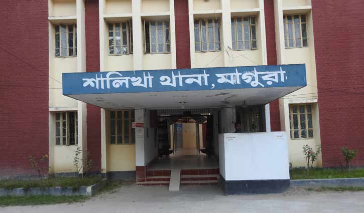 মাগুরায় দুই পক্ষের সংঘর্ষ, নিহত ১ মাগুরায় দুই পক্ষের সংঘর্ষ, নিহত ১