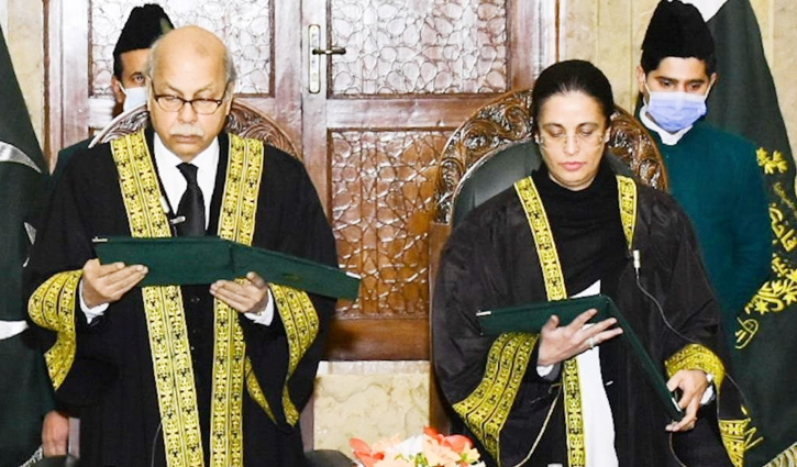 শপথ নিলেন পাকিস্তানের প্রথম নারী বিচারপতি শপথ নিলেন পাকিস্তানের প্রথম নারী বিচারপতি