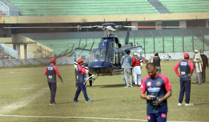 হঠাৎ হেলিকপ্টার অবতরণে মাশরাফি-তামিমদের অনুশীলনে হট্টগোল