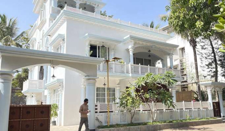 বাবার নামে নওয়াজউদ্দিনের স্বপ্নের বাংলো