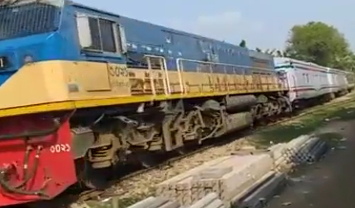 চাঁদপুর-চট্টগ্রাম রেলপথে দ্রুতগতির ইঞ্জিনের ট্রায়াল 