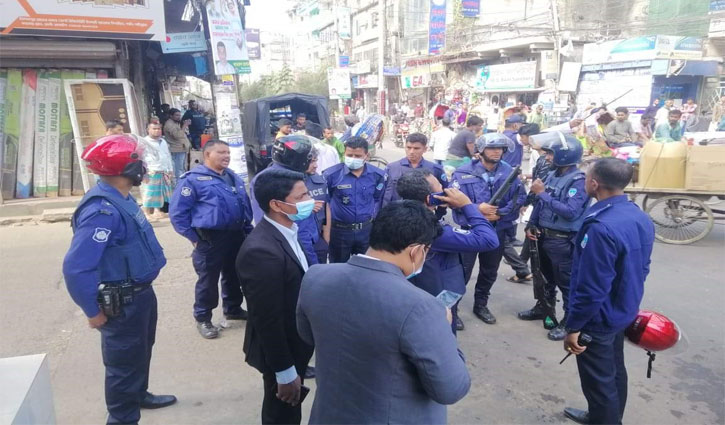 ফেনীতে বিএনপি-যুবলীগের পাল্টাপাল্টি সমাবেশ, ১৪৪ ধারা জারি