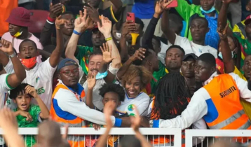 Stampede at Cameroon football match leaves 6 dead
