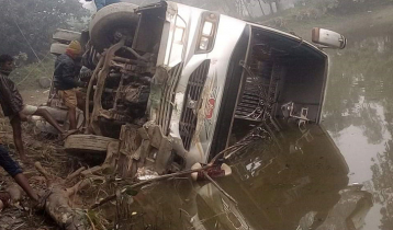 25 injured as bus falls into pond in Tangail