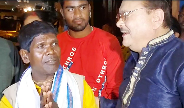 ভোটের প্রচারে ‘কাঁচা বাদাম’খ্যাত ভুবন