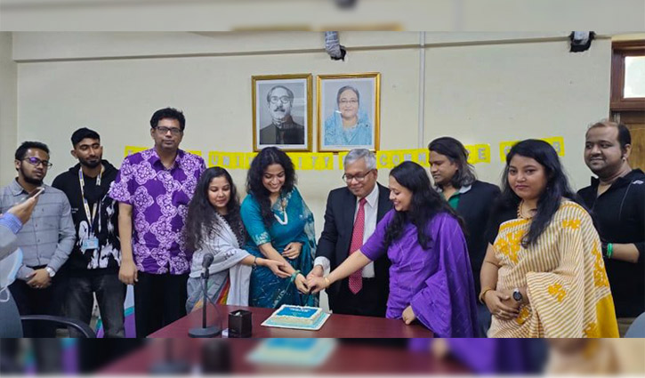 ইস্টার্ন ইউনিভার্সিটিতে ই-কমার্স ক্লাব শুরু ইস্টার্ন ইউনিভার্সিটিতে ই-কমার্স ক্লাব শুরু