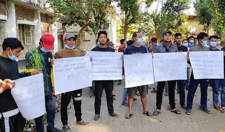 ইউএনওর বিরুদ্ধে ট্যুরিস্ট গাইডকে মারধরের অভিযোগ ইউএনওর বিরুদ্ধে ট্যুরিস্ট গাইডকে মারধরের অভিযোগ