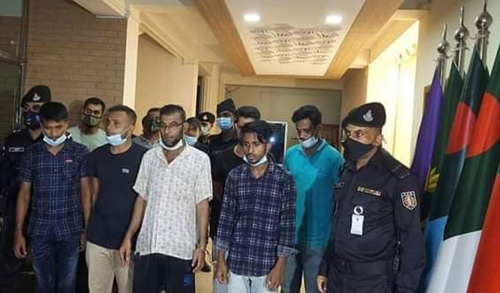 ফেসবুকে গুজব: ভুয়া সাংবাদিকসহ ৭ জন গ্রেপ্তার ফেসবুকে গুজব: ভুয়া সাংবাদিকসহ ৭ জন গ্রেপ্তার