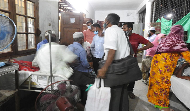 মাগুরায় মসজিদের জমি নিয়ে বিরোধের জেরে সংঘর্ষ, আহত ১০