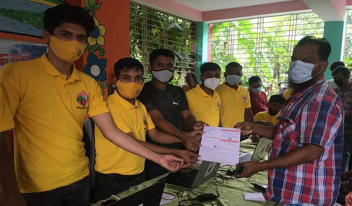 মুন্সীগঞ্জে প্রতিভাবান সংগঠনের উদ্যোগে ভ্যাকসিন নিবন্ধন কর্মসূচি