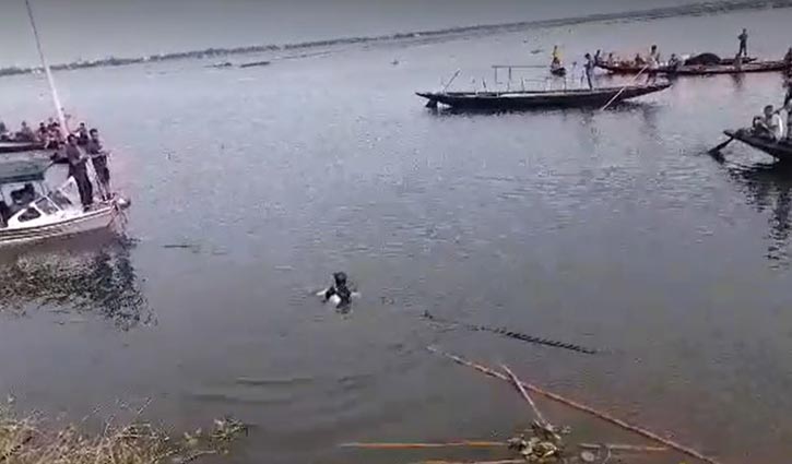 ব্রাহ্মণবাড়িয়ায় সেই ঘাটে নৌ-চলাচলে নিষেধাজ্ঞা ব্রাহ্মণবাড়িয়ায় সেই ঘাটে নৌ-চলাচলে নিষেধাজ্ঞা