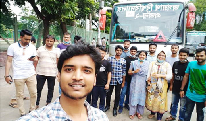 ২৪ ঘণ্টায় নিজ জেলায় পৌঁছেছেন জবি শিক্ষার্থীরা ২৪ ঘণ্টায় নিজ জেলায় পৌঁছেছেন জবি শিক্ষার্থীরা