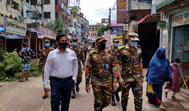 ব্রাহ্মণবাড়িয়ায় লকডাউন বাস্তবায়নে প্রশাসনের ব্যাপক তৎপরতা ব্রাহ্মণবাড়িয়ায় লকডাউন বাস্তবায়নে প্রশাসনের ব্যাপক তৎপরতা