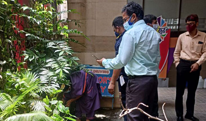 দক্ষিণ সিটির অভিযানে ২৩ ভবনকে সোয়া ২ লাখ টাকা জরিমানা দক্ষিণ সিটির অভিযানে ২৩ ভবনকে সোয়া ২ লাখ টাকা জরিমানা