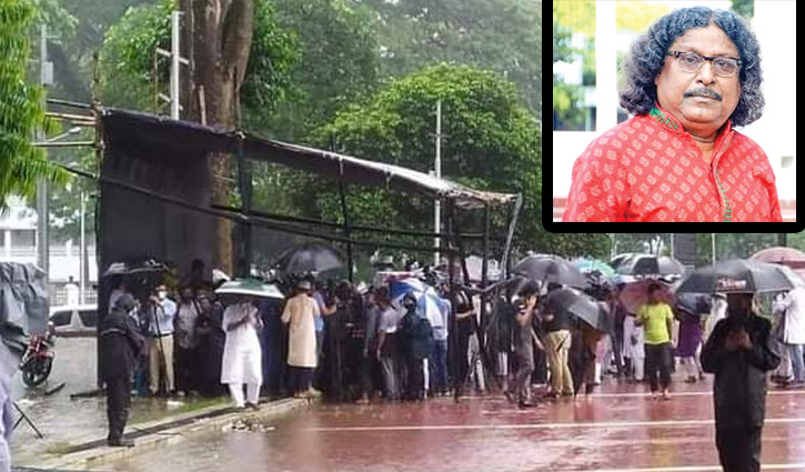 শহীদ মিনারে ফকির আলমগীরের মরদেহে শ্রদ্ধা নিবেদন শহীদ মিনারে ফকির আলমগীরের মরদেহে শ্রদ্ধা নিবেদন