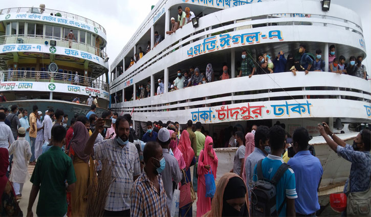 সদরঘাটে পৌঁছালো দুটি লঞ্চ সদরঘাটে পৌঁছালো দুটি লঞ্চ