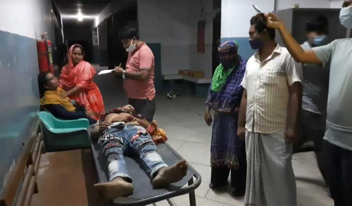 ফতুল্লায় আধিপত্য বিস্তার নিয়ে যুবককে ছুরিকাঘাতে হত্যা 