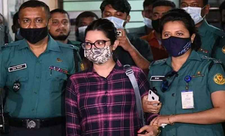 জামিন চান, আমি পাগল হয়ে যাচ্ছি: আইনজীবীদের পরীমনি